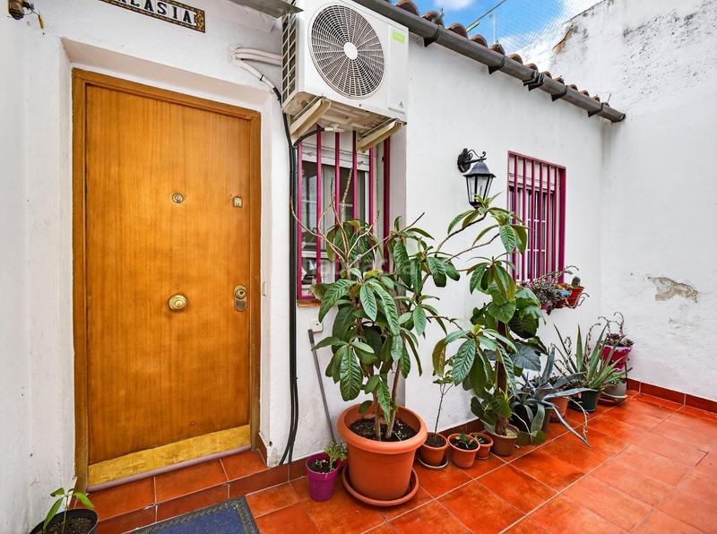 Foto 68bc16a6-2925-495d-a723-49483fed43a9. Piso vivienda en venta Almendrales, en Almendrales Madrid