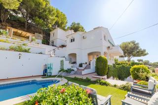 Maison à El Candado. Villa independente en venta  el candado, málaga