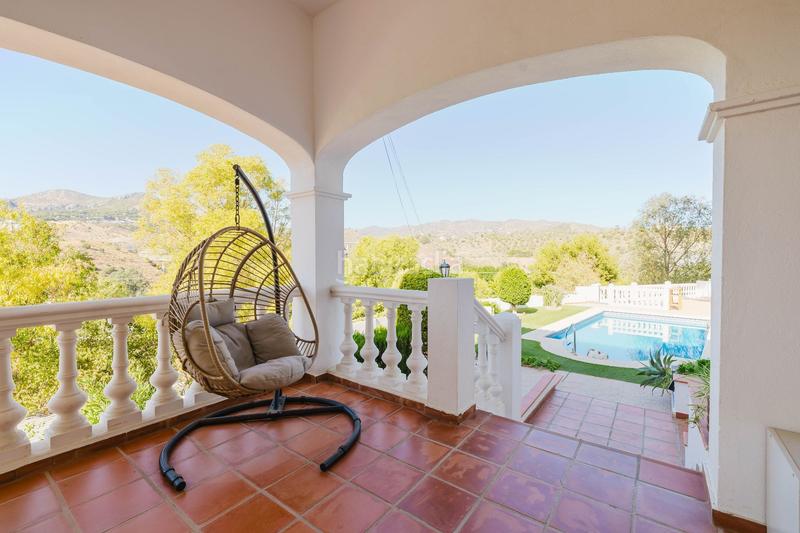 Foto 2d7070d5-dd94-42db-9ab9-3ad3a9c45fc2. Casa amb calefacció piscina a El Candado Málaga