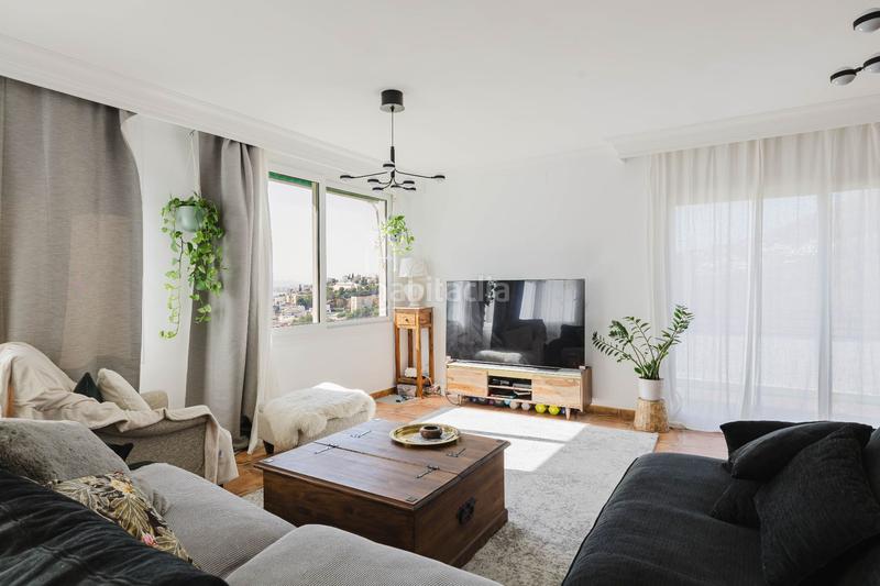 Foto 6696f216-bc1a-4467-8b72-2ff298714420. Casa amb calefacció piscina a El Candado Málaga