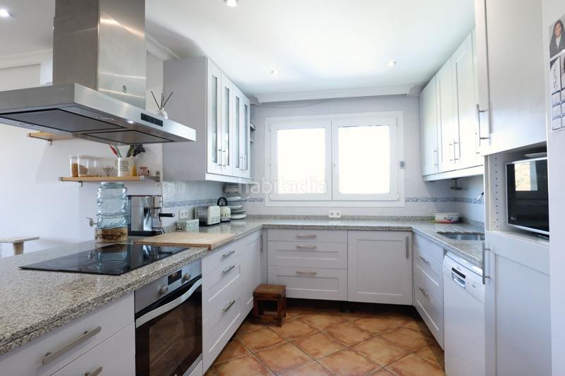 Foto 83f9ebd3-4a7f-4b6d-abd3-130cbfd781db. Casa amb calefacció piscina a El Candado Málaga