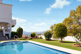 Maison à El Candado. Villa independente en venta  el candado, málaga