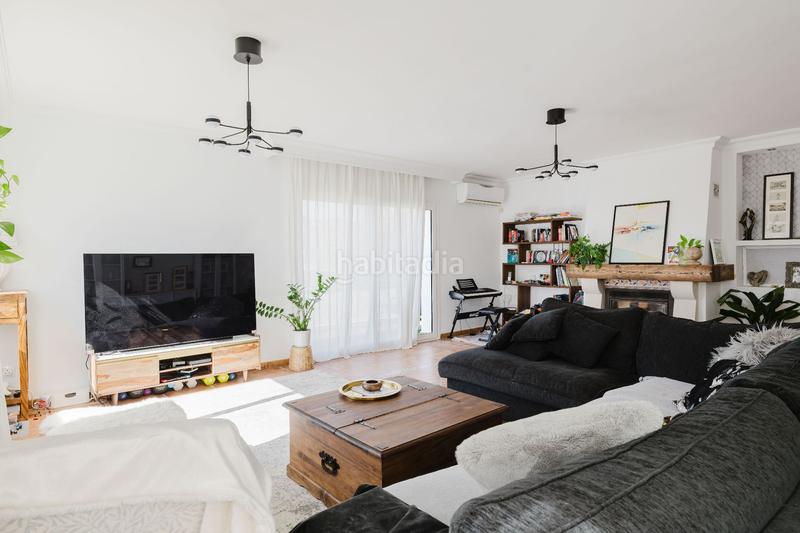 Foto ea49a107-b2fd-47dd-b6b4-f7b68fe95685. Casa amb calefacció piscina a El Candado Málaga