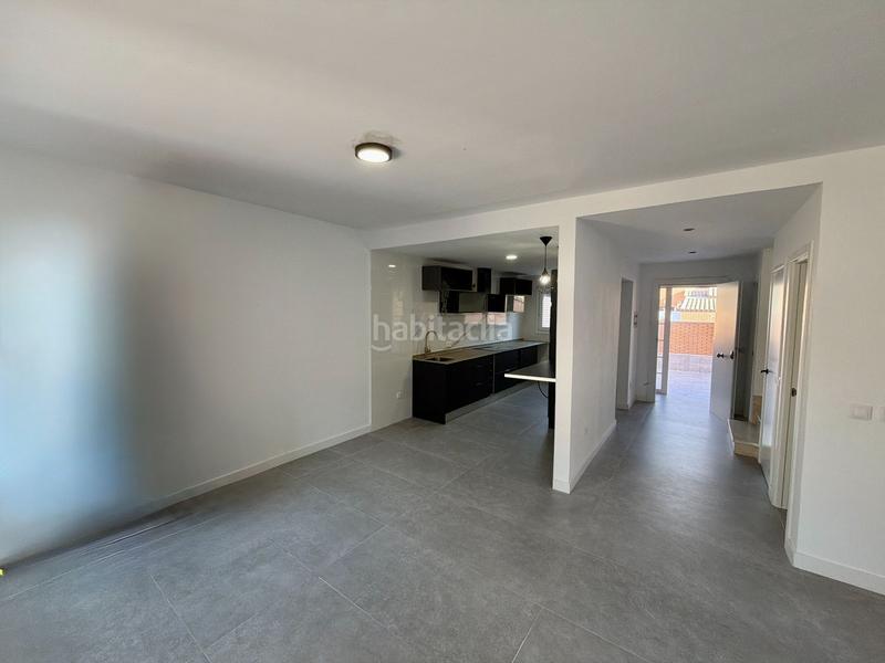 Foto 143e107a-33a6-4bff-ba71-b1f12933249a. Reihenhaus mit heizung in Yuncos