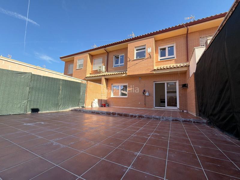 Foto 69bcc45f-1629-4876-be36-f8303fde0d83. Reihenhaus mit heizung in Yuncos