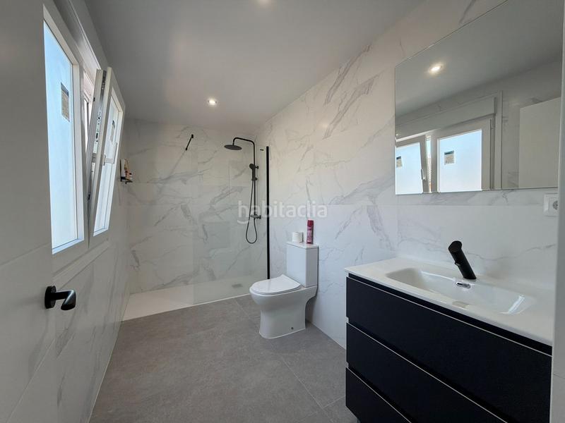 Foto 7fe0a479-38cb-4d98-8af1-0729889f027f. Reihenhaus mit heizung in Yuncos