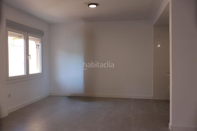 Foto a4f5cb95-68d7-421e-a6d1-86506915578a. Reihenhaus mit heizung in Yuncos