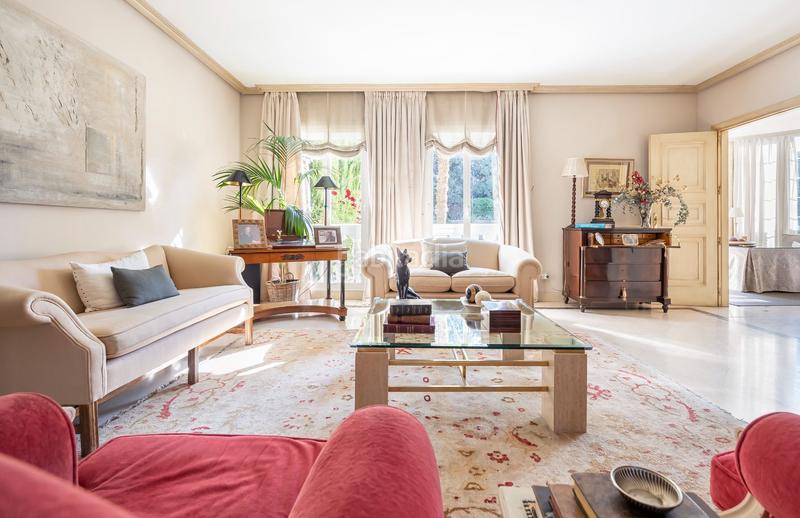 Foto 63eb95c5-2cee-4568-a61d-87314f8b6320. Maison avec chauffage piscine dans Fuentelarreina Madrid