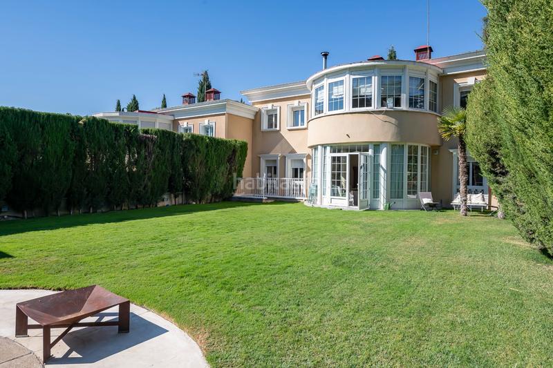 Foto a5a4fb12-31b3-4415-ab3a-93c03bc68f30. Maison avec chauffage piscine dans Fuentelarreina Madrid