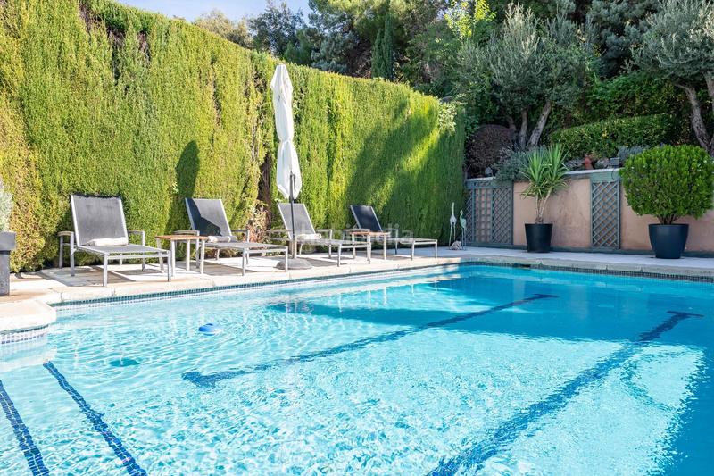 Foto c48f39b8-4dc4-488e-bba1-8c1a46d4562c. Maison avec chauffage piscine dans Fuentelarreina Madrid