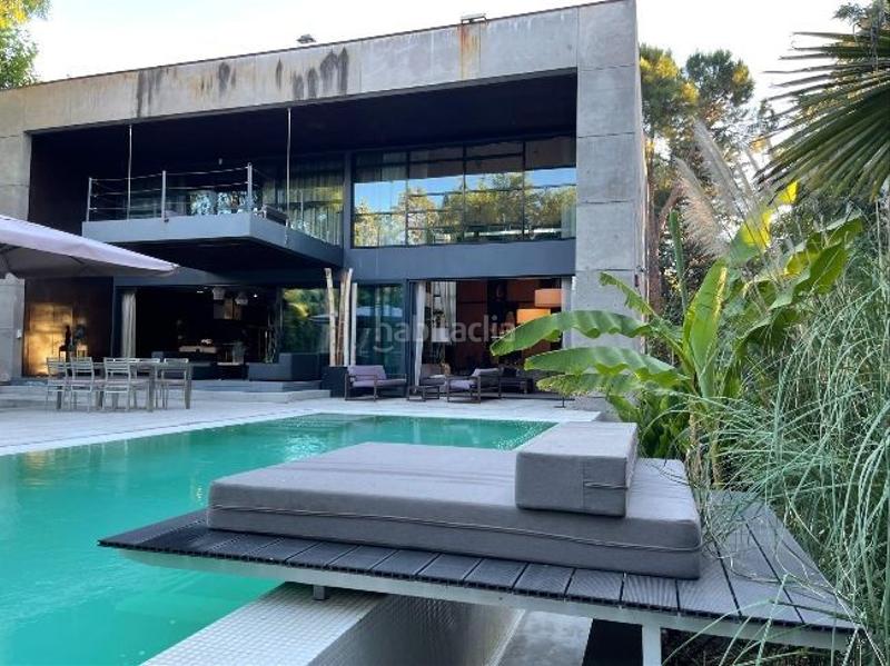 Foto bdb1fdd6-0383-4c9e-bb7c-488173754da5. Affitto casa con piscina in Valdemarín Madrid