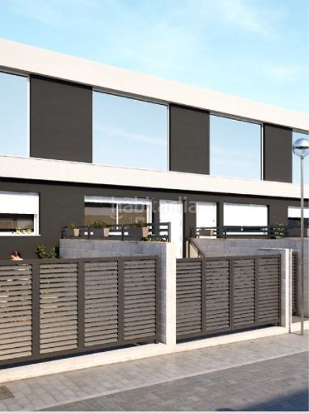 Foto 2ce54f70-8a7c-4175-9abd-6c153957c459. Casa adossada amb calefacció piscina a Monte y Mar Santa Pola