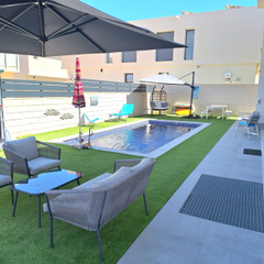 Maison à Monte y Mar. Independiente en venta  santa pola
