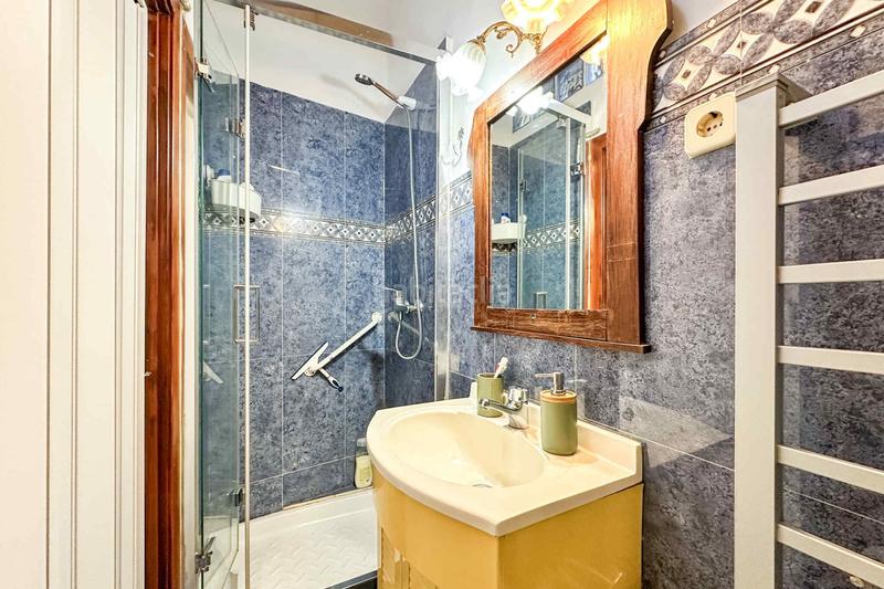 Foto 3bf8cfba-ae5b-48ac-9145-cc27a3b2ee3f. Attique dans Universidad-Malasaña Madrid