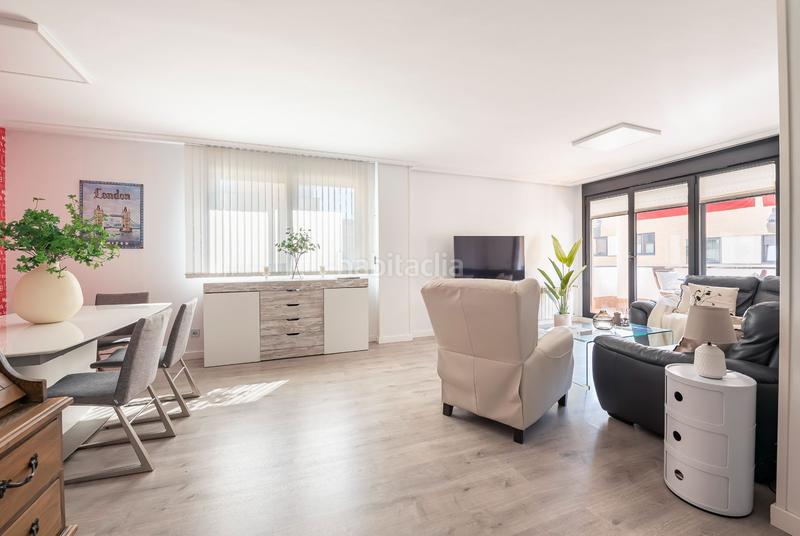 Foto bba37d85-0c9b-4385-9721-23ae5d07429a. Appartamento con riscaldamento piscina in Corralejos-Campo de las Naciones Madrid