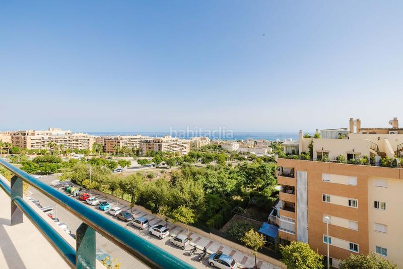 Foto 6e5c9af3-cd0f-41ab-9e18-922d5e9e9471. Ático  en venta en El Pinillo Torremolinos