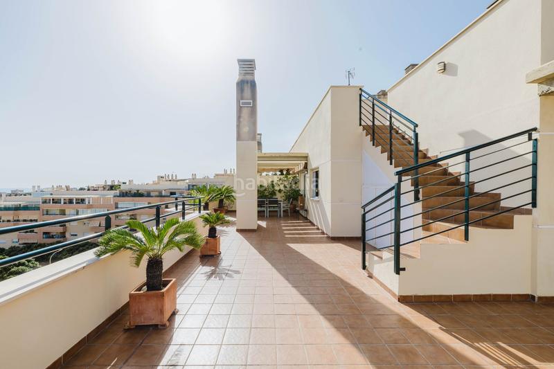 Foto 836393bc-b4f8-4017-8f1a-c6f1a962c8c0. Ático  en venta en El Pinillo Torremolinos