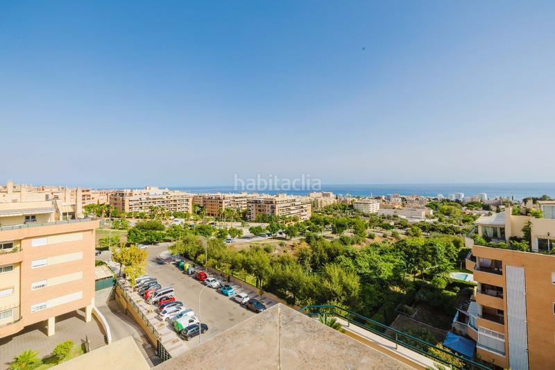 Foto 8c0e3109-d6de-4456-8bc8-61eb3c67c1fa. Ático  en venta en El Pinillo Torremolinos