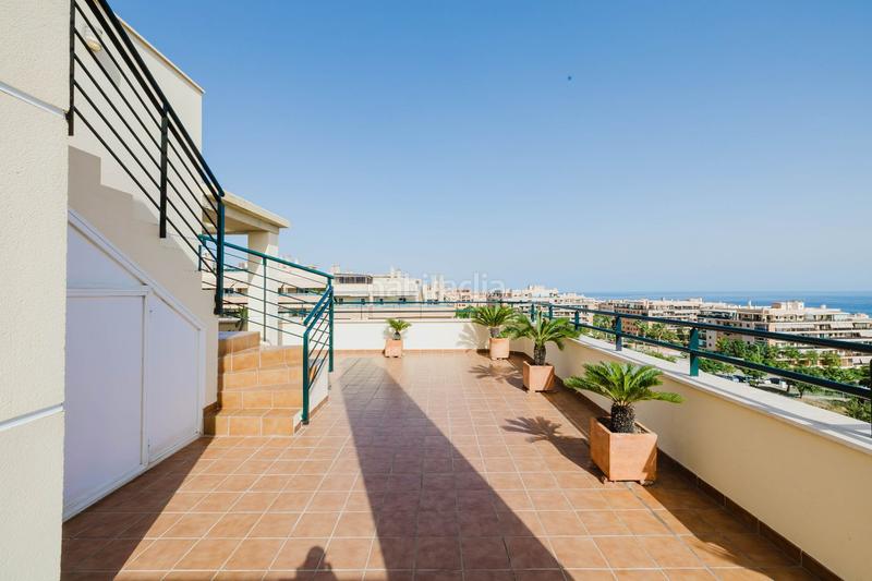 Foto e0ba9af2-74bd-4caf-91bd-aa01d13fc1b9. Ático  en venta en El Pinillo Torremolinos