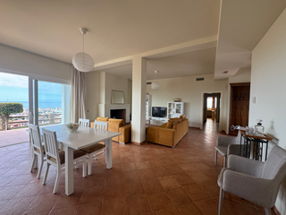 Maison à Urbanización Santa Rosa. Casa en venta   torrox, málaga