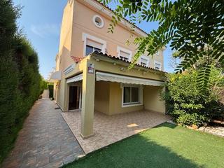 Maison jumelée à Mas Camarena. Chalet adosado en venta  mas camarena, bétera