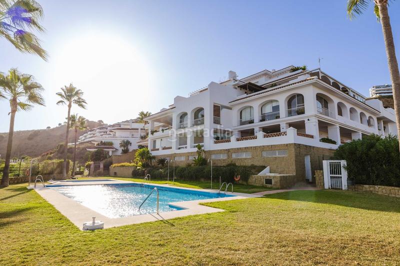 Foto 29ecb84a-c91b-4096-9e52-43e3a27db6a4. Pis amb piscina a Diseminados Rincón de la Victoria