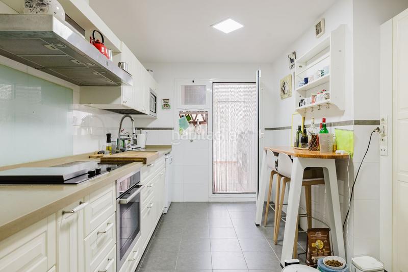 Foto e22ba130-c0b7-4b89-af07-ec4ad9340a04. Pis amb piscina a Diseminados Rincón de la Victoria