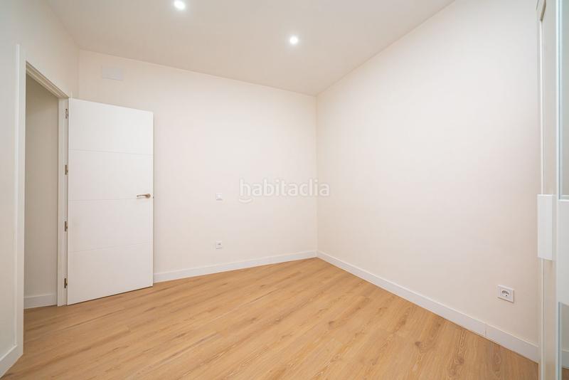 Foto d52823b3-bde8-40f3-90ec-9a5b9bbf976a. Piso  en venta nuevos ministeriosríos rosas en Madrid