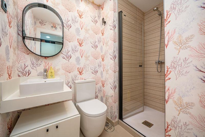 Foto 17e57f4b-fae1-47f6-96b9-ab94c2e62e94. Pis amb calefacció piscina a Embajadores-Lavapiés Madrid