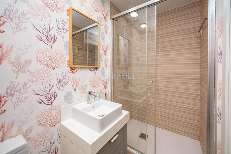 Foto 1c1562e4-c088-4e6a-bbff-bbcb611305d0. Pis amb calefacció piscina a Embajadores-Lavapiés Madrid