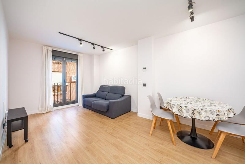 Foto 35b4643d-30e9-4ac6-a3d9-dc92379cea43. Pis amb calefacció piscina a Embajadores-Lavapiés Madrid