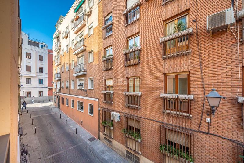 Foto eb2babbe-ee3c-4822-ac2a-3b34b9898a72. Pis amb calefacció piscina a Embajadores-Lavapiés Madrid