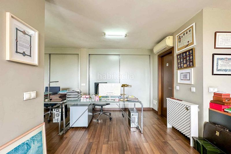 Foto 2426036f-e93f-42aa-94d4-2fe0145aecdb. Office space with heating in Sanchinarro Madrid