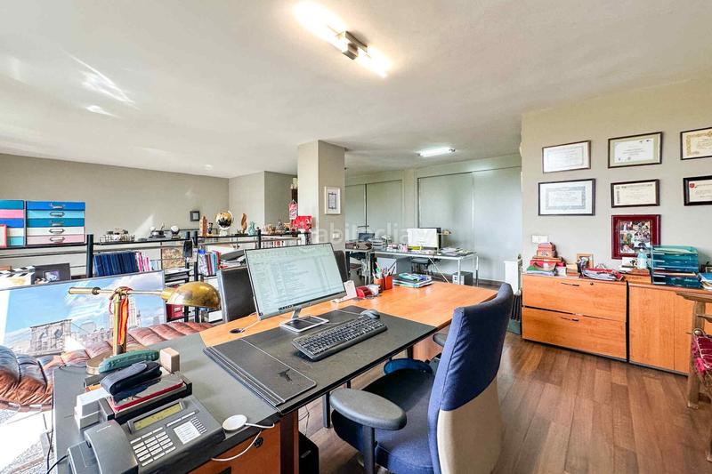Foto 89e4cc57-f31f-43a1-a8b2-c3429a42a813. Office space with heating in Sanchinarro Madrid