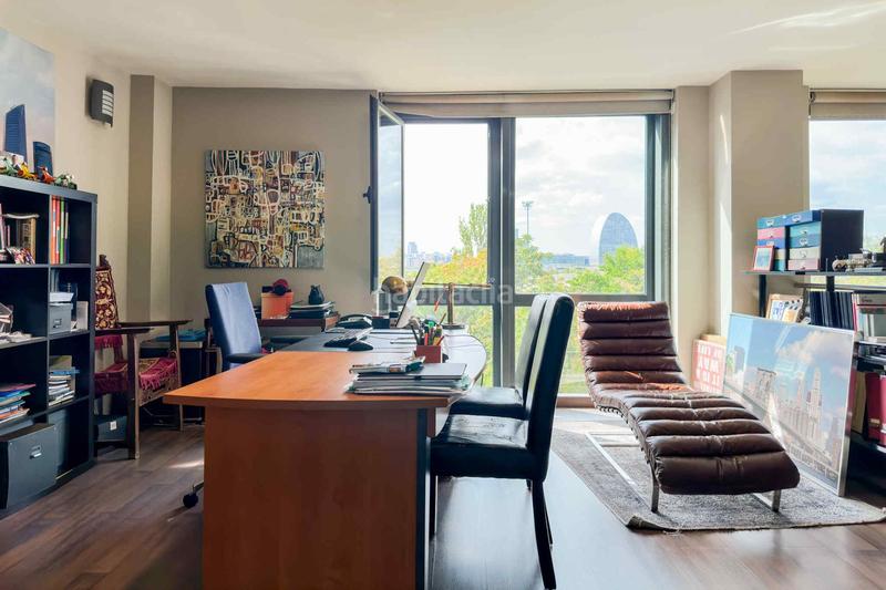 Foto e266fc0f-bf71-4640-bbf5-c04ee7787ab8. Office space with heating in Sanchinarro Madrid
