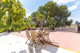 House in Sax. Chalet en venta en sax, alicante
