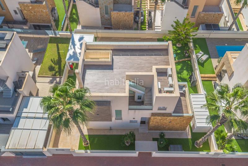 Foto 66792188-d67e-49ca-a288-3f85797207b7. Casa  en venta , alicante en Zona los Frutales Torrevieja