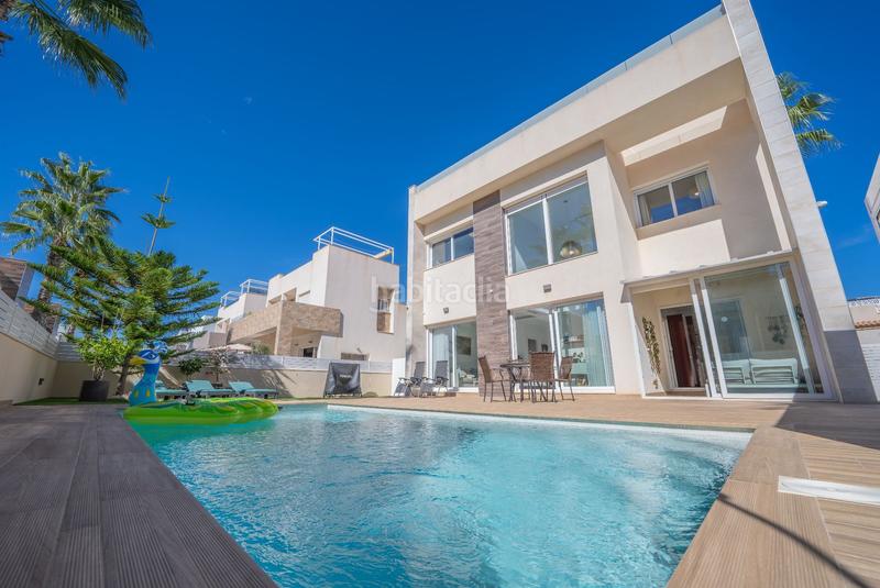 Foto 694a8ba0-0903-4136-810e-756110be72f5. Casa  en venta , alicante en Zona los Frutales Torrevieja