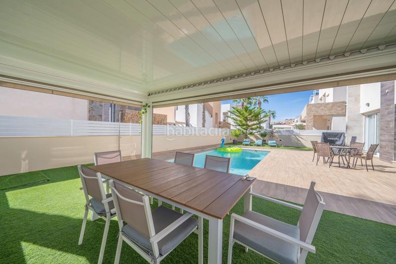 Foto 76fa2f66-e541-4a0d-9103-763e7a76ff08. Casa  en venta , alicante en Zona los Frutales Torrevieja