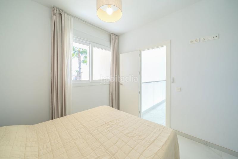 Foto b179cde9-7546-4b4a-9ce3-825210cd7abe. Casa  en venta , alicante en Zona los Frutales Torrevieja