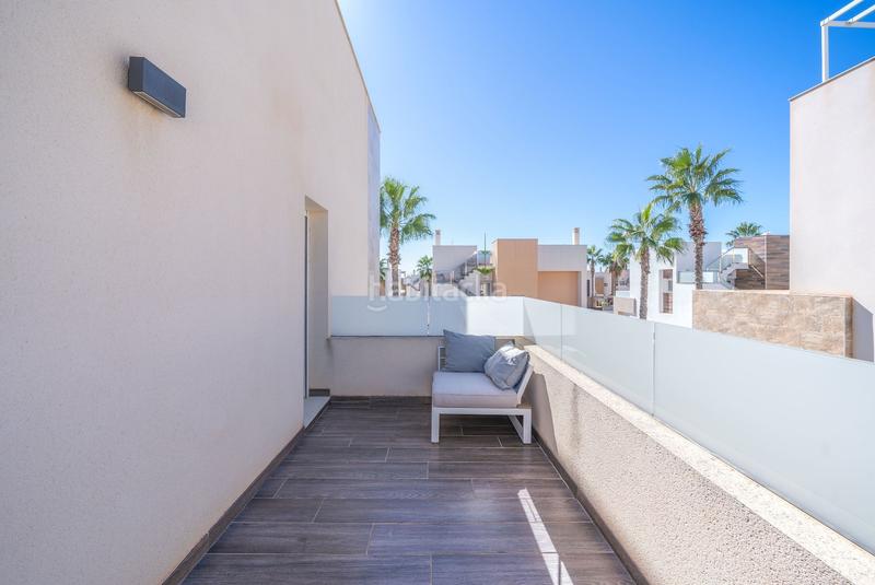 Foto b1be9bf0-5ddb-4b28-aea2-3d4aee196d84. Casa  en venta , alicante en Zona los Frutales Torrevieja