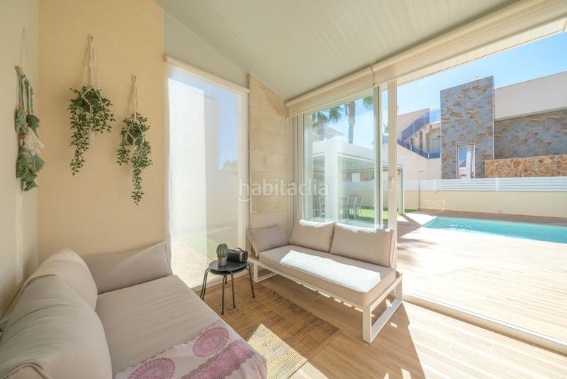 Foto b98c01c1-23f9-40b0-9c91-4d1221044711. Casa  en venta , alicante en Zona los Frutales Torrevieja