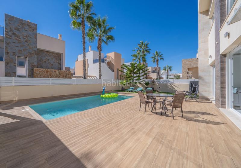 Foto da328c46-a449-43b8-aa9b-b2e7c6f4cc4e. Casa  en venta , alicante en Zona los Frutales Torrevieja