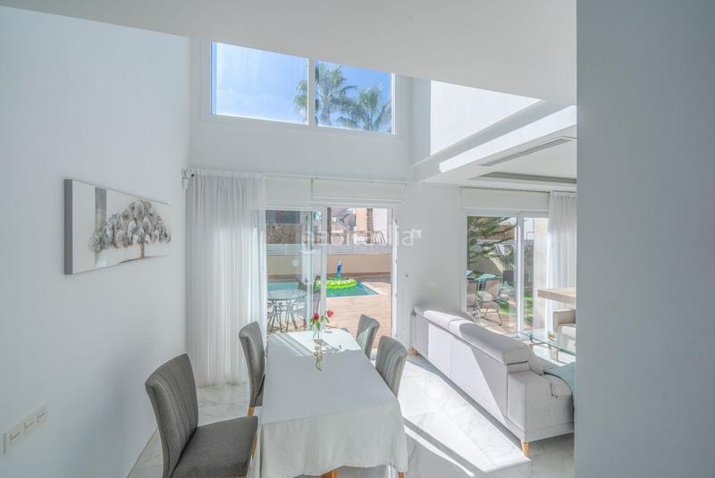 Foto e2eda046-7b32-4430-add6-60f394c89fe7. Casa  en venta , alicante en Zona los Frutales Torrevieja