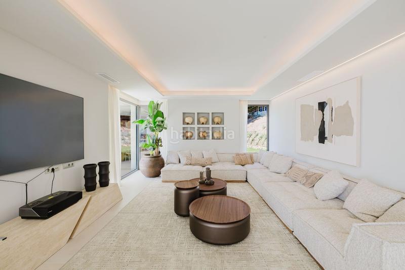 Foto 0f81810b-51c4-4cd3-8edb-911a8d36b196. Casa con riscaldamento piscina in La Capellanía - El Higuerón Benalmádena