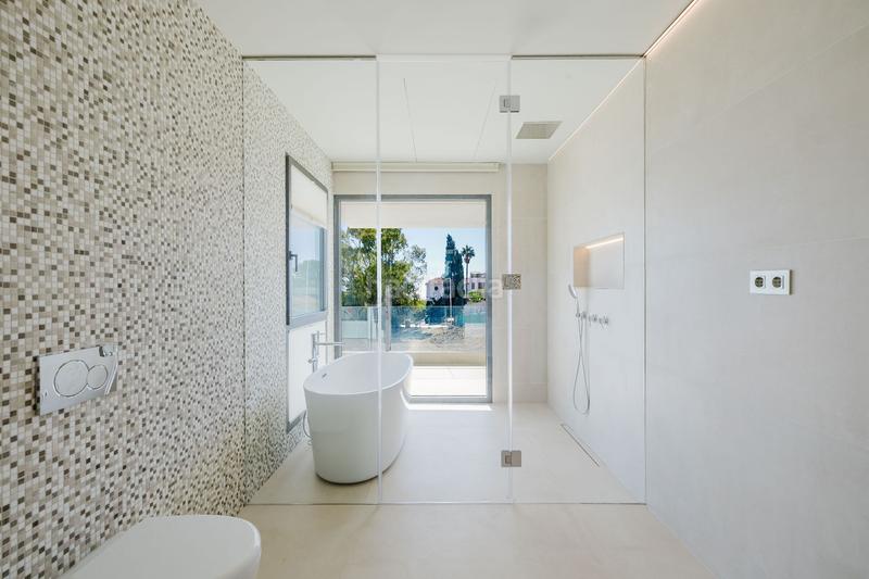 Foto 208f1c2f-8cd2-4d9a-875e-c25e2584ccc1. Casa con riscaldamento piscina in La Capellanía - El Higuerón Benalmádena