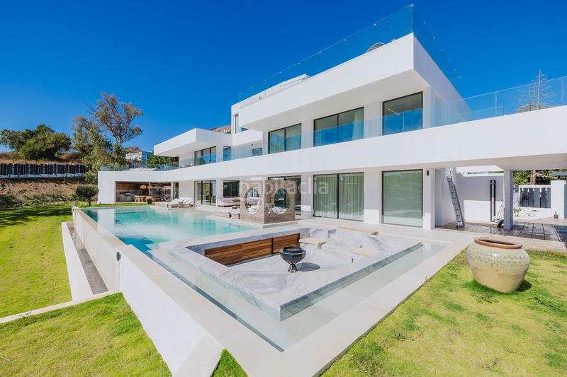 Foto 46232f60-3702-45ff-9d58-50f023be033b. Casa con riscaldamento piscina in La Capellanía - El Higuerón Benalmádena