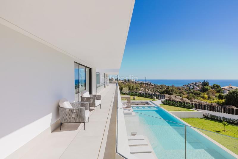 Foto b13c8150-8418-4e7d-9a35-44e8b4193d22. Casa con riscaldamento piscina in La Capellanía - El Higuerón Benalmádena