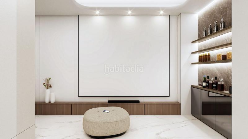 Foto def1ee8d-fbb8-47a3-ab28-66c398f21bfe. Casa amb piscina a Torremuelle Benalmádena