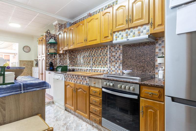 Foto 3b231b9a-ed73-4de3-b971-b7194bfa9eeb. Haus mit heizung in Zona la Ermita Torrent